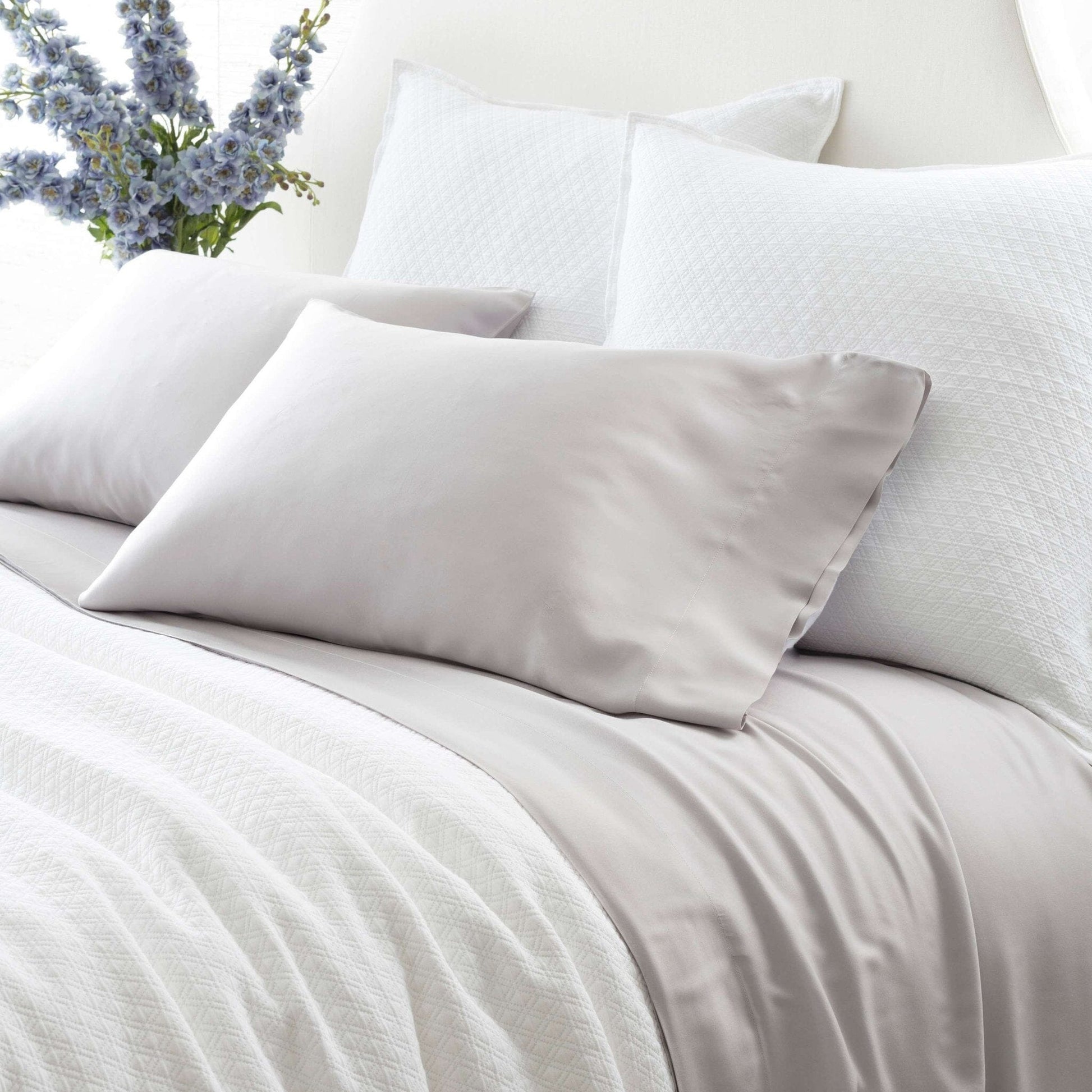 Silken Solid Grey Sheet Set Sheet Set 
