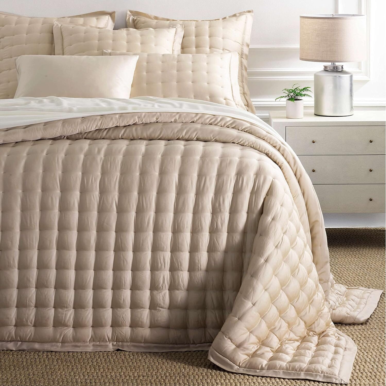 Silken Solid Sand Puff Comforters, Quilts & Coverlets 