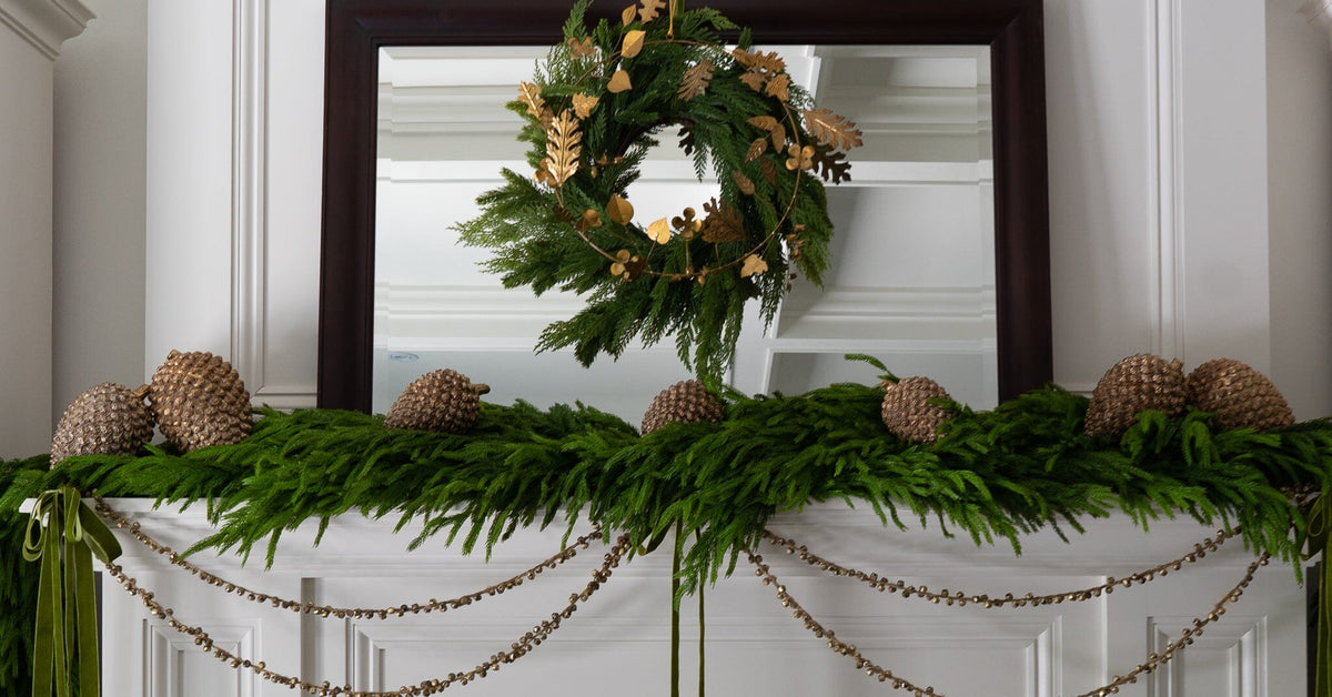 Spruce and Cedar Wreath - 18" Greenery 