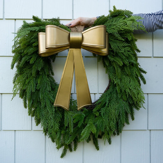 Spruce and Cedar Wreath - 24" Greenery 