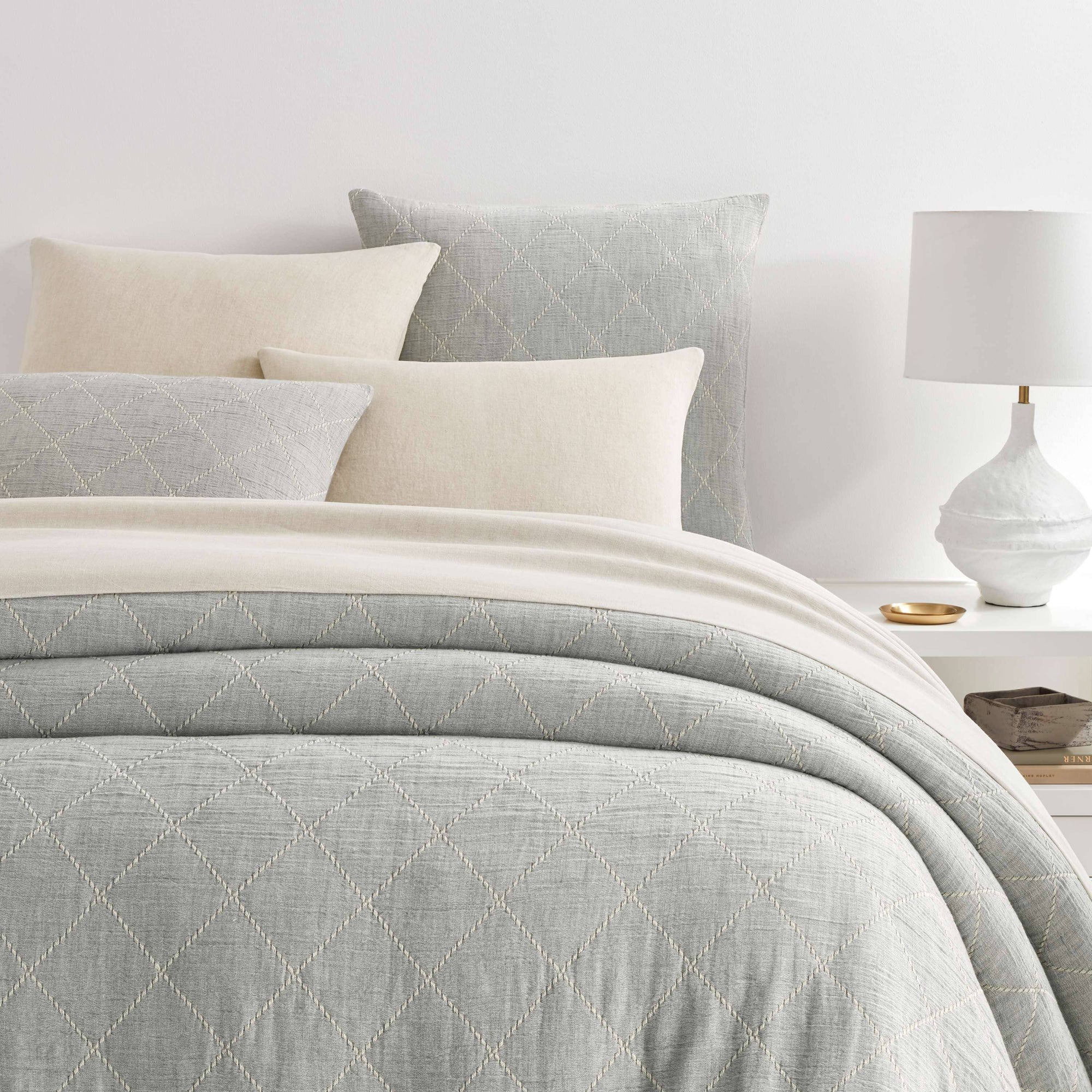 Tilden Natural/Grey Matelasse Coverlet Comforters, Quilts & Coverlets 