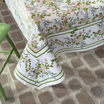 Trinny Tablecloth Kitchen 