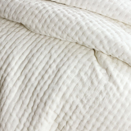 Viola Velvet Dove White Quilt Comforters, Quilts & Coverlets 