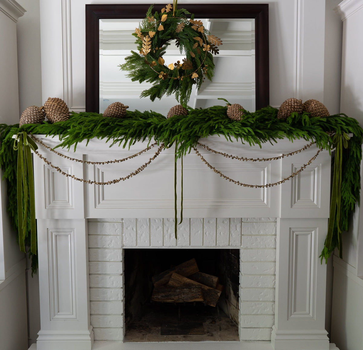 Winter Weather Metal Wreath 17" Objects & Accents 