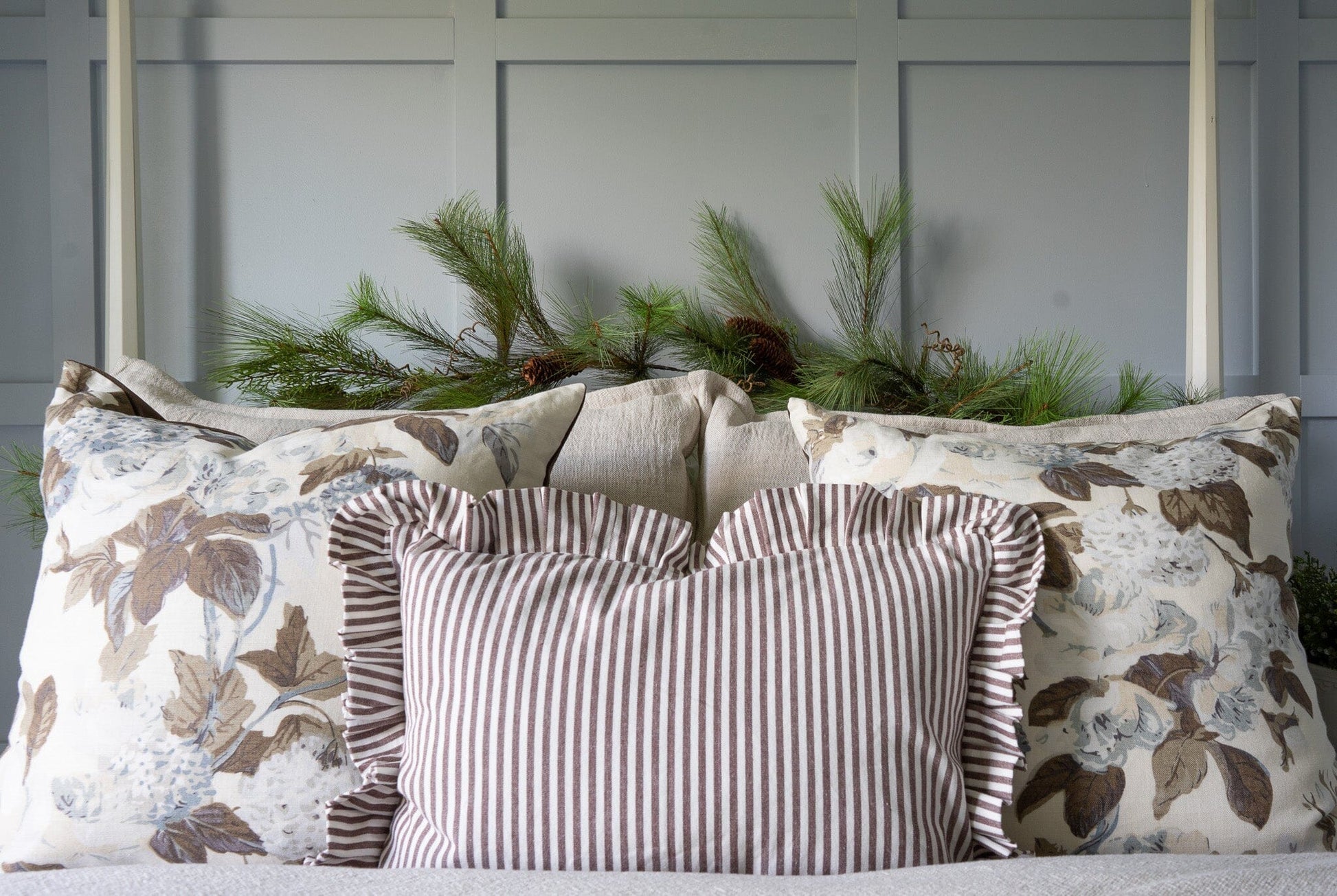 Wispy Mixed Pine and Twig Garland Greenery 