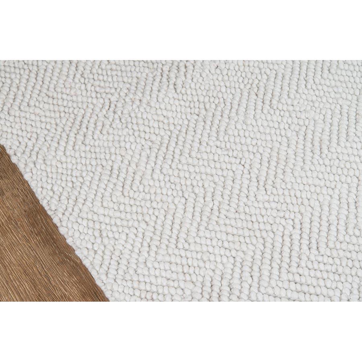 Edenbridge Rug - Ivory. Detail view. 
