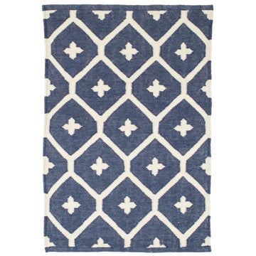 Elizabeth Navy Indoor/Outdoor Rug. Top view. 