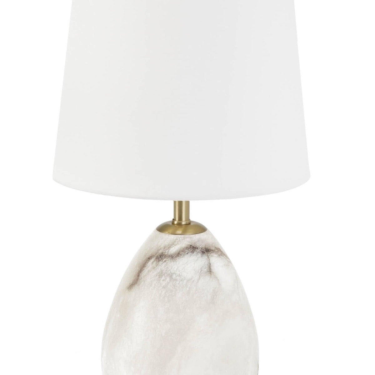 Isaac Alabaster Mini Lamp centre. Detail view.