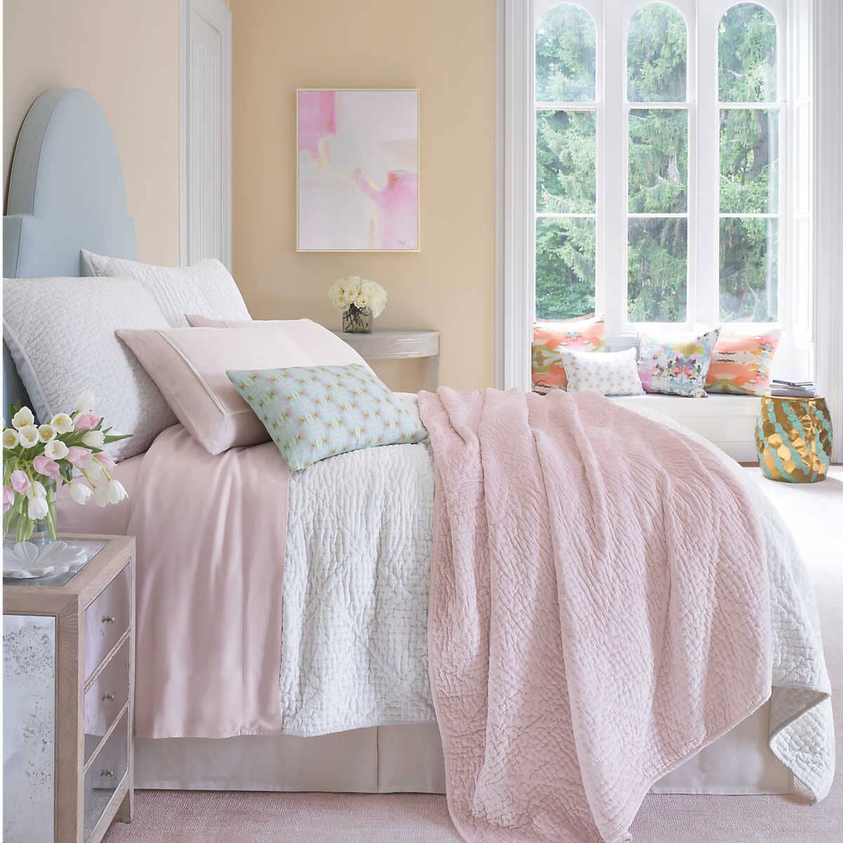 Parisienne Velvet Slipper Pink Quilt 