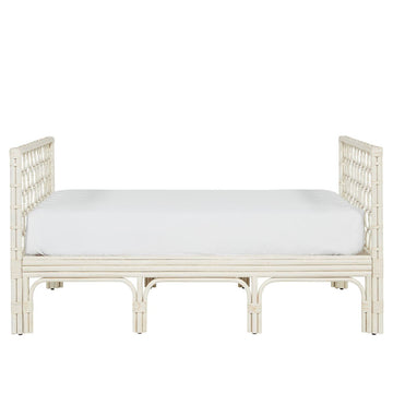 Westcoast Day Bed. Front view.